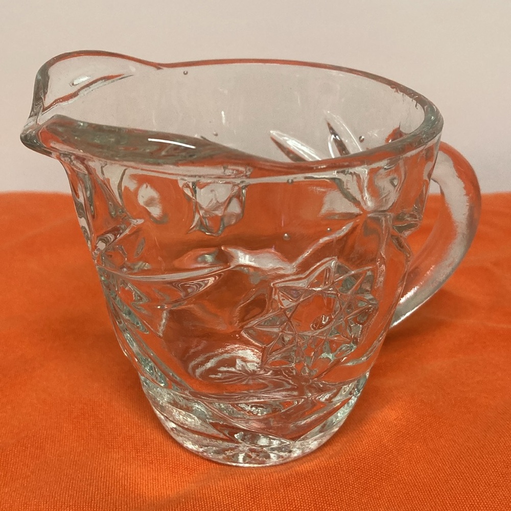 Vintage 1960s Anchor Hocking Star of David Glass Creamer and Sugar Bowl with Lid - Picture 3 of 10